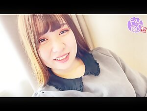 無修正FC2 PPV 1875700極上の素人娘発見！大人しそうなロリ顔JDが脱いだらFカップ巨乳のドスケベボディだった！弾力のあるスベスベ素肌を堪能した後大量中出し！