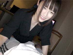 無修正FC2 PPV 1832698 【無修正】期間限定!!超清楚!!超美人で超美脚なぐしょ濡れパイパン保育士さんと連続ハメ(前編)※身バレ即削除