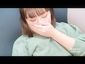 無修正FC2 PPV 1942229 8/2まで980【流出】Re♯18歳の友達の妹。再度部屋に連れ込み、手料理中に後ろから襲って襲って中出し。