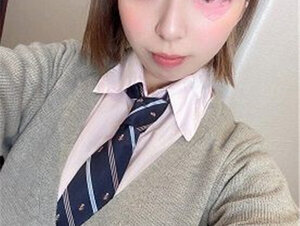 無修正FC2 PPV 2487310 【300本突破！】今どき１８歳現役３年生ショートカットでスレンダー美少女の初の濃厚性体験連続絶頂で絶叫する若い子に生中出し