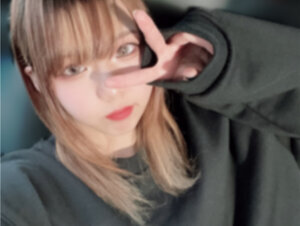 無修正FC2 PPV 2793738 -A子猫のような顔に小柄ミニマム！！ローライズGパンでヘソ出し美系GaLを脱がして見たら国宝級のマンコ