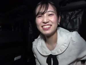 無修正FC2 PPV 3009211 バイト終わりの乃木イモちゃん！！可愛い顔で車内でゆっくりフェラチオさせたら、凄いテクニシャンで唖然