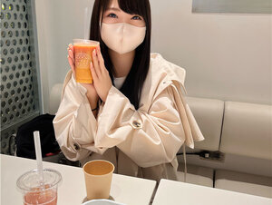 無修正FC2 PPV 2796115 【えりかちゃんデビュー作品に戻って、今の気持ちをぶつけてみました】