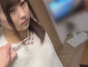 無修正FC2 PPV 3191211 【個人】クズ男のオカンのスベスベ肌を犯していたら、グズが姉を連れて