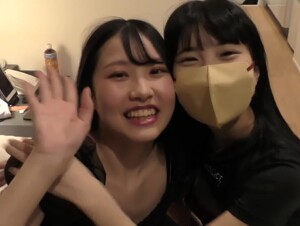 無修正FC2 PPV 3200292 -C 18年守り続けた処女を誕生日の日に卒業するまでの9ヶ月間の記録〜めるの処女喪失を見届けてください