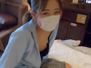 無修正FC2 PPV 3255894 リアル処女喪失ドキュメント！めるちゃん１８歳１ヶ月、まだキスまでしかしたことないのに