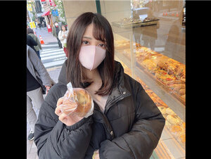 無修正FC2 PPV 3312555 初撮影！脱いだらプルンプルンのめっちゃ美巨乳！！20歳の色白Gカップ女子大生を密室に連れ込みご奉仕パイズリ