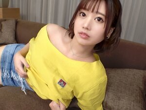 素人動画SIRO-5088 【上の口でも下の口でも味わい尽くす】アイス好きアイス屋店員、股間のアイスバーを差し出され苦しくなりながら限界