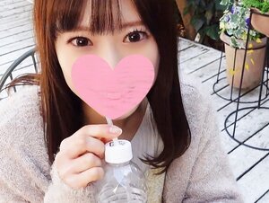 無修正FC2 PPV 4466996 【潮吹】アイドル級の女子大生ひなちゃんが人生初の大量潮吹き！敏感まこをドМ攻めされ汚れザーメン3発顔にぶっ