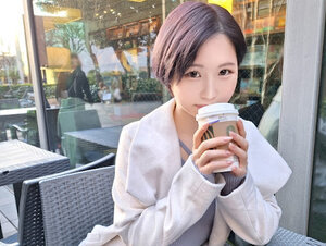 素人動画SIRO-5282 落ち着いた雰囲気が逆にミステリアスな大人のお姉さん。SEXが始まると豹変し、気持ち良すぎて身体がのけ反って