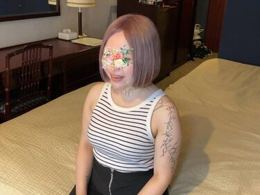 無修正FC2 PPV 4653223 ６連続セルフ顔射！自らお顔にザーメン乳液パック\!?フェラと手コキで集団チンコを次々発射、お掃除フェラまで忘