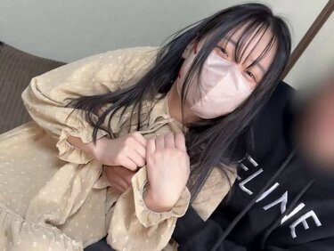 無修正FC2 PPV 4670431 素人18歳可愛いベトナム人留※生グエンちゃん♡超敏感乳首を責められて感じまくる！超危険日だけど遠慮なく中出しハメ
