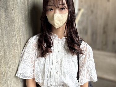 無修正FC2 PPV 4765812 初撮り幸薄おんな！【無】【中出し】彼氏持ち幸薄オナホはイラマで涙目に。敏感な体とドM気質でアソコは濡れまくり