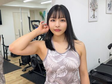 無修正FC2 PPV 4778465 鍛えた極膣で精液を搾り取る淫乱人妻ジムトレーナー