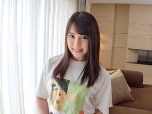 素人動画SIRO-4664 【初撮り】【透明感溢れる美肌】【可憐な美少女】好感度満点な佇まいと、アイドル顔負けの美顔を携えた現役JDを発掘。出会いが少なく欲求不満