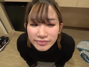 無修正FC2 PPV 2498124 100%ピュア巨乳美少女を「初はめ完成」ソファに流れる程の中出し「２回目しませんか？」発言に初老も唖然