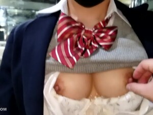 無修正FC2 PPV 2568147 【目モザ無】県立普通科①初●でハメ撮りされる隠れ巨乳少女