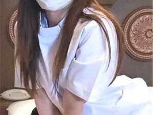 無修正FC2 PPV 2578773 リフレ店で働く整体の専門学生を応援中出し※新年特別価格1/11まで