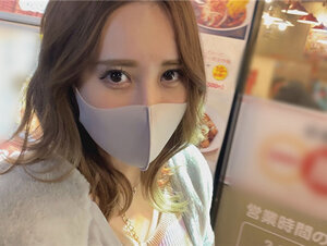 無修正FC2 PPV 2686523 ☆もち肌色白ギャル：かれん（２１）☆ムニュぷるEカップ♪カメラの前で興奮ガチハメ激ピストン