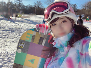 無修正FC2 PPV 2707353-A 【ツイ〇ャス配信女子大生】私をスノボに連れてって♥癒しの天使(21歳)サポーター3万人突破！巨乳ライバー