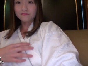 無修正FC2 PPV 2747645 【パイパン×スク水コス】ひなた【後編】美乳・美尻・美脚とそろったエロボディ。スク水のコスプレでお風呂フェラ