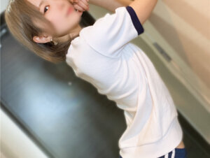 無修正FC2 PPV 2836328 ※無※激カワ※19歳某有名大学のメンエス嬢とカラオケデートの後、中出しSEX♡特典はブルマコスで口内発射！