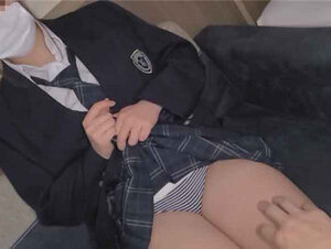 無修正FC2 PPV 2897075 【5/20まで】県立普通科③受験で忙しくなる前に…人生初○交ハメ撮り。