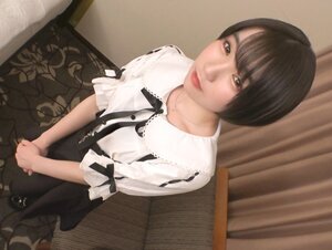 素人動画SIRO-4923 【初撮り】【黒髪ショート×ミニマム】高校を卒業したばかりのピチピチアルバイターがAV出演。ニーハイソックスを履