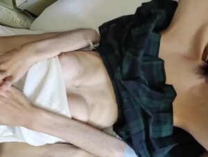 無修正FC2 PPV 3052643 県立普通科①訳ありの幼すぎる華奢な女の子・車で脱がせた後…特典で目モザなし