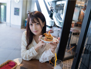 無修正FC2 PPV 3070204 顔出し！！個数限定！【無修正】シネマ画風！何を言われても嫌と言わずに従う美人現◯女子大生