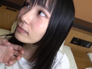 無修正FC2 PPV 3094833 -B  3作品合計200分！ 色白スレンダーな身体とアイドル級の容姿を併せ持つ純真無垢な女の子。経験浅めなおまんこに