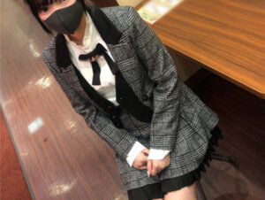 無修正FC2 PPV 3099039 「#53」子猫のように可愛いJ〇Kコスプレイヤー。全てが初々しい反応で激胸キュン中出し♡片思い