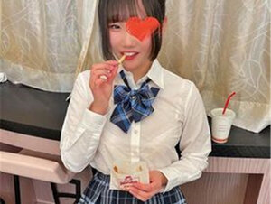 無修正FC2 PPV 3117128 ファストフード店でナンパした笑顔が可愛い10代現2年生。幼い顔の美巨乳と制服姿のむっちりな体がスケベすぎる