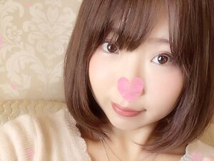 無修正FC2PPV-739701 【初撮り×顔出し】S級Loli現役JD「もっと見て♥」幼膣口から太ももまで白濁まん汁垂れ流し貧乳揺れる腰ガク痙攣連続