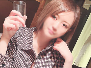 無修正FC2 PPV 3185212 【無修正・顔出し】現●の女子プロレスラーを酔い潰してお持ち帰り！同意を得ていない状態で生挿入、生中出し