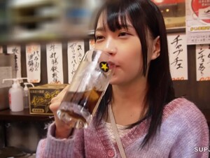 無修正FC2 PPV 3189083 【元子役・ど淫乱・くそエロ美●女】小悪魔すぎるメイドカフェ店員 もえ20歳 「ちんぽがもたない」 性欲つよすぎ娘