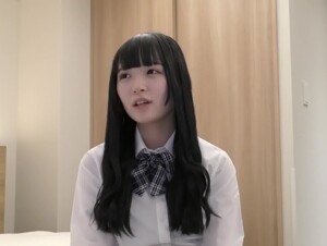 無修正FC2 PPV 3094718 -A【年間ランキング入り！SS級の処女喪失】ゆなちゃんの処女卒業記録、えりかちゃんにも優しくしてもらいました