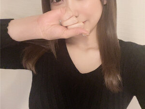 無修正FC2 PPV 3189785 -A【数量限定早期購入者特典有】【めいちゃん最新作！】見なきゃ後悔します！【準顔出し】はじめての媚○でエッチな気分