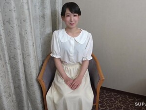 無修正FC2 PPV 3200770 ボーイッシュな音大１年生の18歳。色白スレンダーな未経験なカラダがイキまくり大量潮吹き。「中に出してぇ