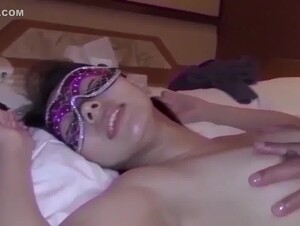 無修正FC2 PPV 3231141 【個人撮影・セット販売】華奢な体の人妻に突き刺さる肉棒　完全版