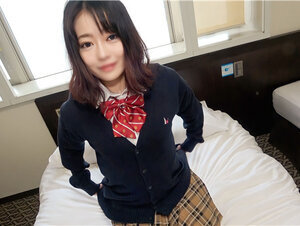 無修正FC2 PPV 3233911 【無修正】純粋童顔な女の子えりちゃん（21）に制服を着させて無理やり中出し。弱みを握られた女の子はなんでも言