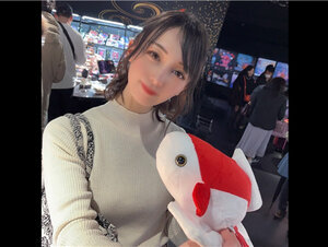 無修正FC2 PPV 3300525 初撮影・顔出し！！キャリアな女性ほど実はMで淫乱だと言うが・・・広告代理店経営を手掛ける清楚上品な女社長