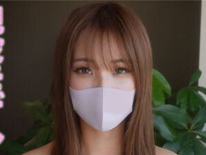 無修正FC2 PPV 3423986 現*役モデル！！、完全初撮影！！、ノーパン散歩、口に指、首絞め、ビンタ、…涙、ちょっと泣かしてしまいました