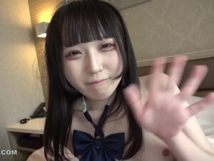 無修正FC2 PPV 3621927 激ヤバ映像【無修正】青春を謳歌する学年No.1の激カワ。ミニスカ制服で変態おっさんを誘惑即勃起！未成熟