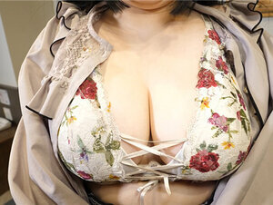 無修正FC2 PPV 3638643 【無修正】愛カップが世界を救う！ウブっ子雌豚の豊満ボディに激ピストン、まんこたっぷり中出ししてあげました