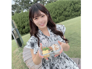 無修正FC2 PPV 3949609 初撮影・顔出し！3日間限定限定！！2回連続で生で中に！？清潔感いっぱい透き通る肌をした彼女。有名お嬢様校