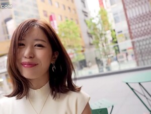 無修正FC2 PPV 4033297 【訳アリ・個撮】歌舞町ナンバー①キャバ嬢★あやえもん・25歳 マッチョおじさんと「イキ潮噴射」の濃厚中出