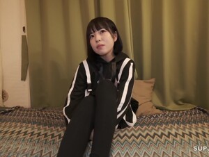 無修正FC2 PPV 4185460 【無修正個人撮影】週1でおじさんと遊んじゃうトー横でナンパした地雷系ちゃんと3P激エロえっち感度抜群