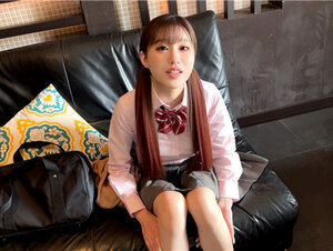 無修正FC2 PPV 4201883 顔出し【個人撮影】生意気そうな赤茶髪のギャルマ●コとの割り切り_中出しされても能天気な態度でお掃除フ