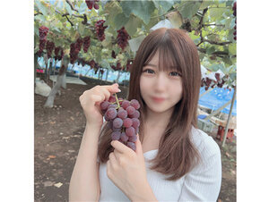 無修正FC2 PPV 4339533 初撮影・顔出し！！3日間限定！！大自然の中で人目を気にせず大絶叫で絶頂を繰り返す感度抜群の美人変態